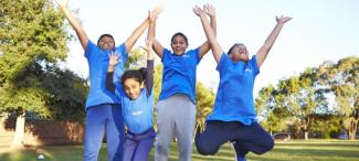 Go4Fun kids jumping in air